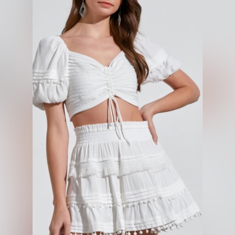 DO + BE CROP TOP NWT